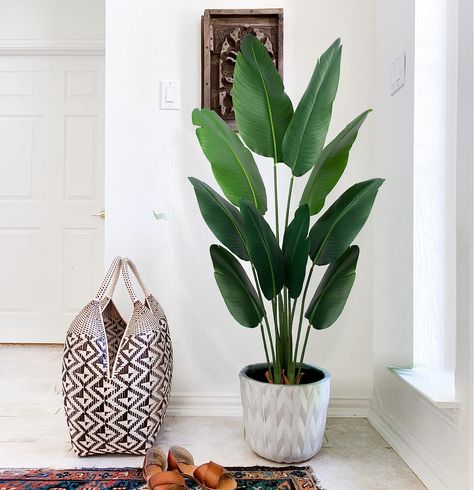 Banana Leaf Plant, Faux Palm Tree, Banana Leaf Tree, Bird Of Paradise Plant, Paradise Plant, Artificial Birds, Artificial Plants Outdoor, Floor Plants, Palm Plant