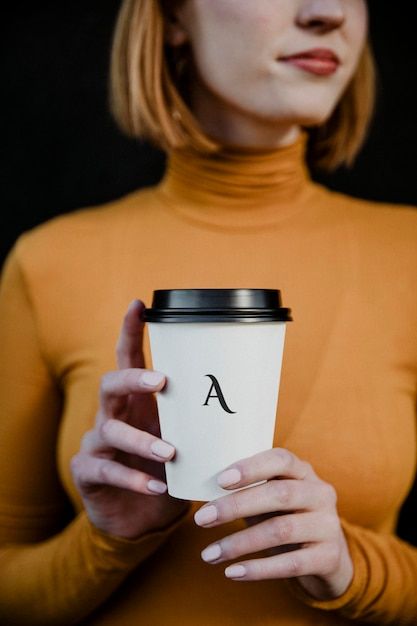 Cafe Paper Cup, Sustainable Photoshoot, Drinking Coffee Photography, Cup Photography, Copo Starbucks, Cup Photo, Coffee Cups Unique, Photo Cup, Cup Mockup