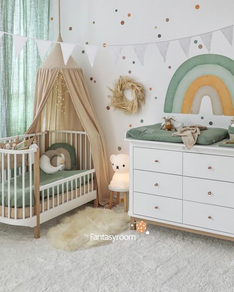 Baby Zimmer Ikea, Unisex Baby Room, Boy Nursery Design, Whimsical Nursery, Baby Zimmer, Green Nursery, Baby Inspiration, Baby Box, Dreamy Bedrooms