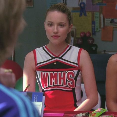 Quin Fabray, Quinn Fabray Aesthetic, Quinn Fabray Icons, Glee Warblers, Sasha Jackson, Quinn Glee, Glee Quinn, Jazmine Dubois, Justin Foley