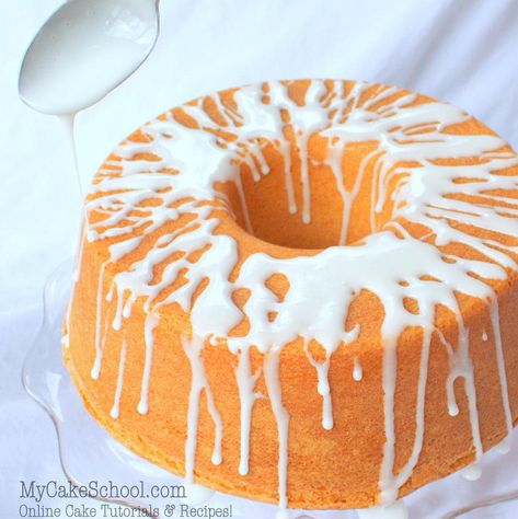 I love to dress my pound cakes in this quick and easy Vanilla Glaze! The recipe is so simple and I love the look! Angel Food Cake Glaze, Petit Four Glaze Recipe, Pound Cake Icing, Glazed Icing Recipe, Classic Pound Cake Recipe, Cake Glaze, Icing Glaze, Pound Cake Glaze, Moist Pound Cake