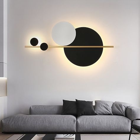 Nordic Lamp, Black Wall Lights, Modern Minimalist Bedroom, Wall Lamps Living Room, White Light Fixture, Metal Wall Light, Bedroom Bedside Lamp, Ideas Hogar, Gold Wall Art