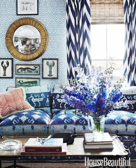 Blue And White Decor, Quadrille Fabric, Decoration Inspiration, A Living Room, White Decor, Summer House, Design Interior, Home Interior, Interior Inspiration