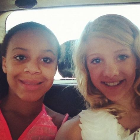 Dance Moms Rare Pictures, Dance Moms Old Photos, Rare Dance Moms Photos, Dance Moms Season 2, Dance Mom Rare Photos, Maddie Rares Dance Moms, Nia Sioux, Dance Moms Cast, Dance Moms Moments