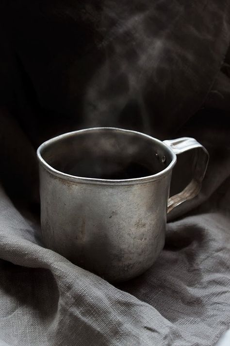 #grey mug Laura Ingalls, Morning Ritual, Coffee Cafe, Coffee Love, Coffee Addict, Cups And Mugs, Moscow Mule Mugs, Coffee Break, Coffee Time