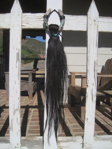 What To Do With Horse Hair, Horse Shoe Memorial, Horse Tail Memorial Ideas, Horse Hair Memorial Ideas, Horse Tail Memorial, Horse Memorial Shadow Box Ideas, Horse Hair Ideas Memorial, Horse Memorial Ideas, Horse Hair Memorial