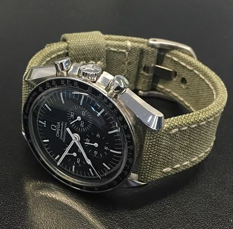 Speedmaster Omega, Trendy Watches, Mens Fashion Watches, Amazing Watches, Stylish Watches, Rolex Gmt, Vintage Canvas, Custom Watch, Omega Speedmaster