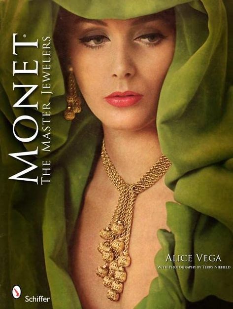 Jewellery Advertising, Miriam Haskell Jewelry, Jewelry Ads, Monet Jewelry, Vintage Monet, Expensive Jewelry, Poster Vintage, Vintage Magazine, Jewelry Companies