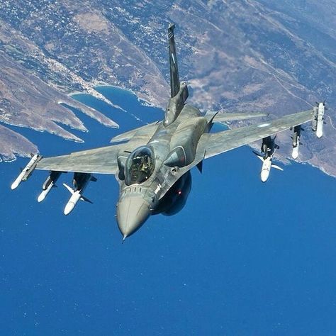 Hellenic Air Force, F 16 Falcon, Flying Vehicles, Aircraft Parts, Air Fighter, I Like That, General Aviation, Military Jets, Aircraft Pictures