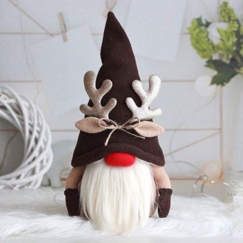 Reindeer Gnome, Lemonade Decor, Gnomes Diy, Diy Gnomes, Gnome Patterns, Gnomes Crafts, Red Nose, Xmas Crafts, Fabric Dolls