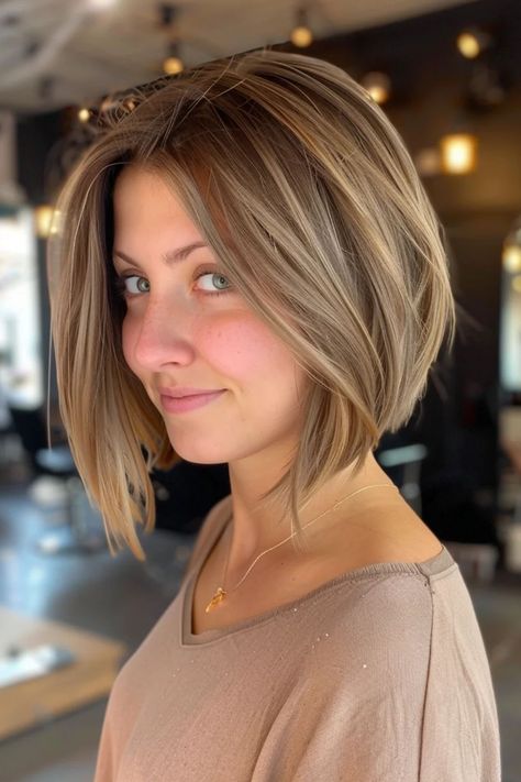 Haircuts Short To Medium Length, Straight A Line Bob, 2024 Blonde Hair Trends Short, Medium Hair Styles Fine Hair, Best Hair Color For Thinning Hair, Long Bob Hairstyles For Fine Hair 2024, Medium Haircut For Fine Hair, Longer Bobs, Haircut Short Fine Hair