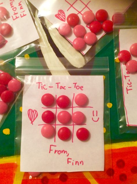 Valentine's Day card for school - Pink and Red Smarties Tic Tac Toe. Dog Valentines, Red Dog, Tic Tac Toe, Tic Tac, Pink And Red, Valentine's Day, Valentines Day, Valentines, Holidays