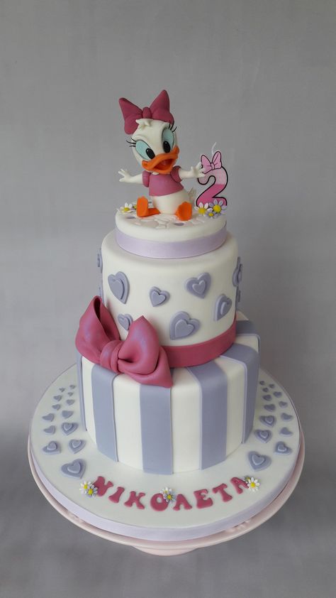 Daisy Duck Cake, Daisy Duck Birthday, Minnie Mouse Cake Design, Guitar Birthday Cakes, Daisy Duck Party, Baby First Birthday Themes, Disney Cake, Duck Cake, 2nd Birthday Party For Girl