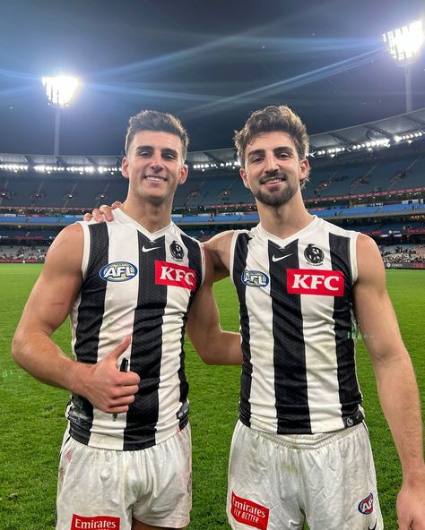 Collingwood Football Club | 80 disposals for the Daicos brothers combined 👑 | Instagram Daicos Brothers, Josh Daicos, Nick Daicos, Afl Players, Collingwood Football Club, Celeb Crushes, Swag Shoes, Football Club, Rugby