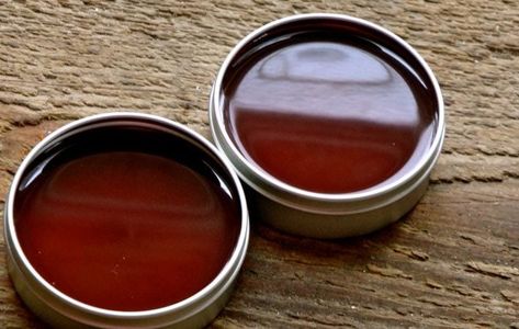 Cayenne Salve: Topical Herbal Pain Relief Cayenne Salve, Pain Relief Salve, Salve Recipes, Natural Pain Relief, Homemade Remedies, Healing Herbs, Natural Home Remedies, Back To Nature, Diy Natural Products