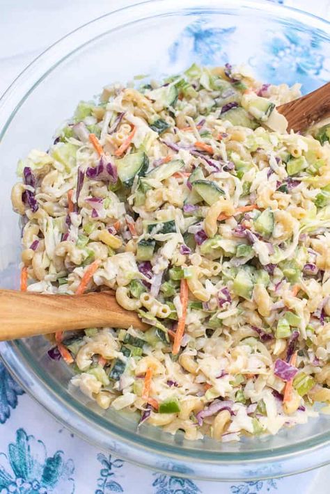 Macaroni Coleslaw Recipe | Valerie's Kitchen Macaroni Coleslaw Salad Taste Of Home, Macaroni Coleslaw, Salad Coleslaw, Classic Macaroni Salad, Easy Coleslaw, Coleslaw Recipe Easy, Savory Salads, Grilled Burgers, Salad Sauce