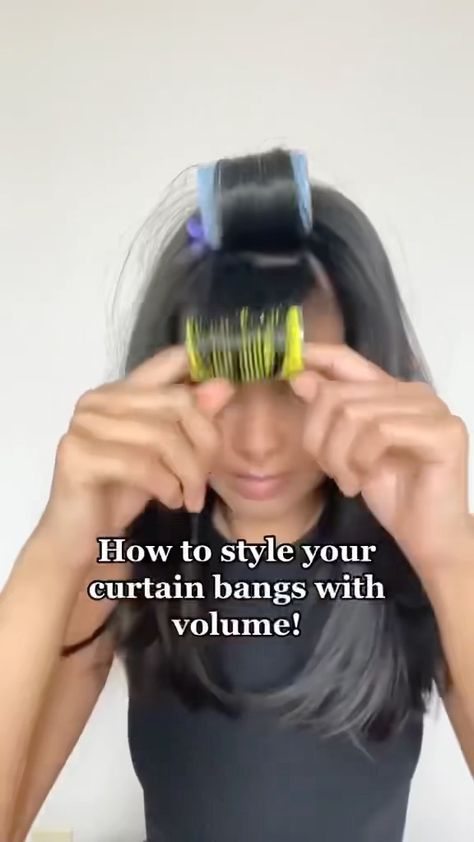 Curtain Bangs Velcro Rollers, How To Use Hair Rollers For Bangs, Velcro Rollers Curtain Bangs, Velcro Roller Curtain Bangs, How To Roll Bangs With Rollers, How To Use Velcro Rollers, Velcro Rollers Tutorial Long Hair, Velcro Rollers Tutorial, Velcro Rollers Bangs