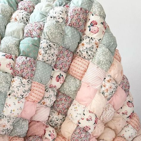 Quilt Puff Blanket, Puff Square Quilt, Ombré Puff Quilt, Cozy Puff Quilt, Puff Quilt Pillow, Puff Quilt Blanket, Puffy Quilt Pattern, Quilted Blanket Diy, Puffer Quilt Blanket