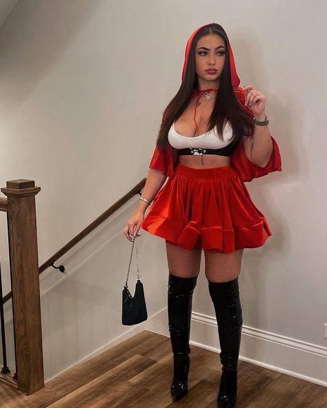 Cholas Outfit Fashion, Little Red Riding Hood Halloween, Red Riding Hood Costume, Hot Halloween Outfits, Halloween Coustumes, Hot Costume, Holloween Costume, Trendy Halloween Costumes, Halloween Costume Contest