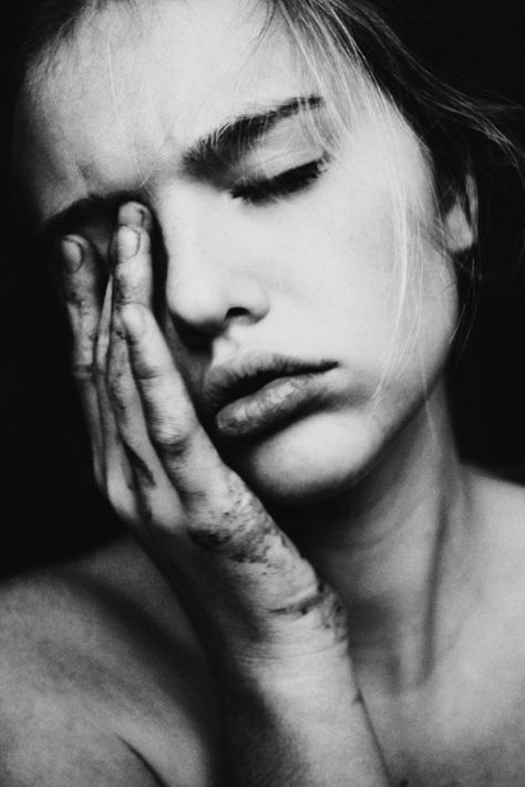 I'm tiered of everything and everyone but most of all I'm tiered of being tiered! ~ Jada Bainbridge Billy Kidd, Photographie Portrait Inspiration, Foto Tips, Foto Art, Black And White Portraits, Portrait Inspiration, Facial Expressions, White Photo, 인물 사진