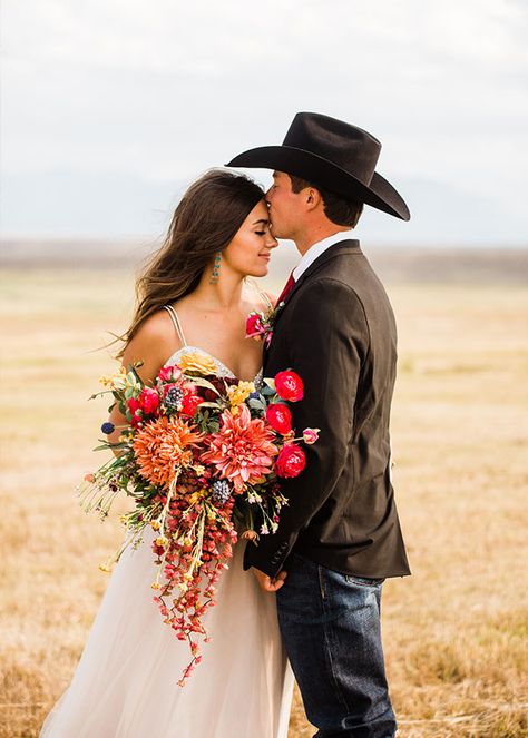 American Cowgirl, Cowgirl Wedding, Cowgirl Magazine, Cowboy Wedding, Boda Mexicana, Mexican Wedding, Western Wedding, Wedding Guide, Romantic Weddings