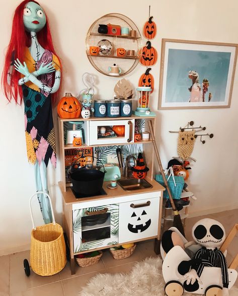 Fall Decor Playroom, Halloween Decorations Playroom, Kids Halloween Room Decor, Halloween Play Kitchen, Play Kitchen Halloween Decor, Halloween Kids Playhouse, Halloween Nursery Bookshelf, Toddler Decor, Halloween Living Room