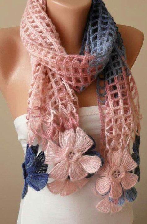 Crochet Projects To Sell, Crochet Flower Scarf, Women Gift Ideas, Pink Christmas Gifts, شال كروشيه, Unique Gifts For Women, Scarf Gift, Unique Christmas Gifts, Bead Crochet