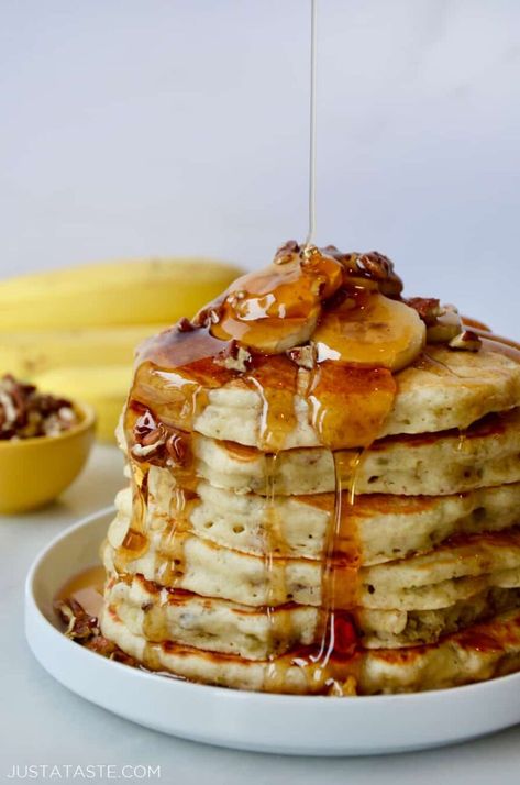 Greek Yogurt Pancakes Recipe, Maple Butter Recipe, Banana Nut Pancakes, Pecan Pancakes, Family Friendly Breakfast, Human Energy, Greek Yogurt Pancakes, Yogurt Pancakes, Banana Slices