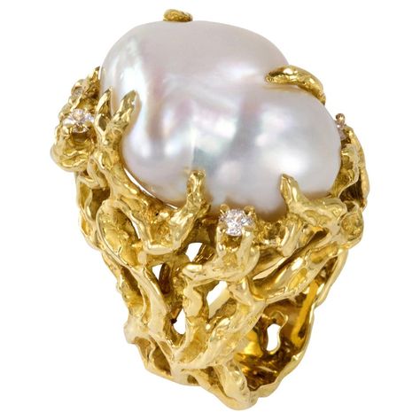 1970s Arthur King Baroque South Sea Pearl, Diamond and Gold Ring White Pearl Ring, Pearl Birthstone, Pearl And Diamond Ring, Ring With Diamond, Bold And Beautiful, Pearl Types, Sea Pearls, Pearl Diamond, Traditional Jewelry