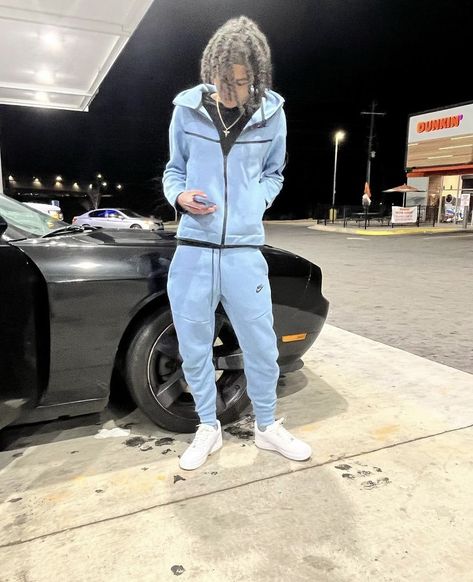 Light Blue Tech Fleece, Gas Station Pics Men, Nike Tech Blue, Late Night Gas Station, Gas Station Pics, Nike Tech Fit, Nike Tech Fleece Outfit Men, Tech Fits, Blue Nike Tech