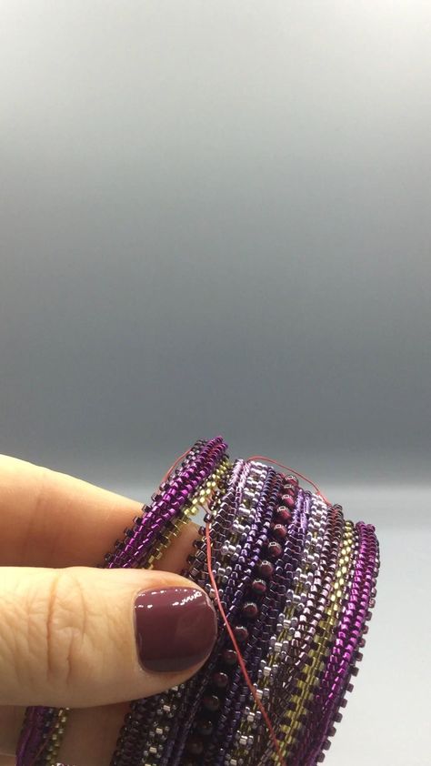 BEADED JEWELRY BRACELETS #BeadedBracelets