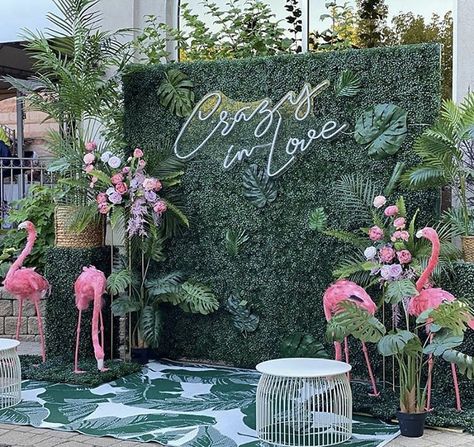 Flamingo Wedding Decor, Blouse Design Wedding, Birthday Event Planner, Hairstyle Saree, Indian Outdoor Wedding Decor, Malibu Party, Lehenga Blouse Design, Diy Backdrops, Selfie Booth