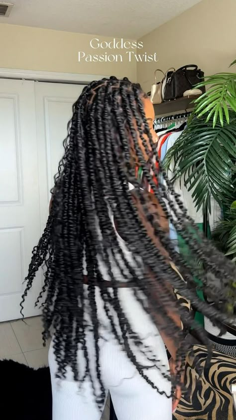 Goddess Passion Twists Hairstyle Long, Types Of Twists Protective Styles, Bohieman Passion Twists, Waist Length Passion Twists, Distressed Passion Twists, Passion Goddess Twist, Passion Twist Goddess Braids, Goddess Passion Twists With Curls, Bohemian Twists Black Women