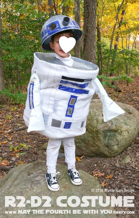 R2-D2 Costume and Cosplay / Check out lots more Star Wars Halloween costumes and… R2 D2 Costume, Diy R2d2 Costume, Diy R2d2, Easy Star Wars Costumes, Star Wars Food Ideas, R2d2 Costume, Star Wars Costumes Diy, Star Wars Halloween Costumes, Kids Fancy Dress