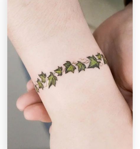 Tattoo Ivy Vine, Ivy Bracelet Tattoo, Ivy Vine Tattoo Arm, Ivy Tattoos For Women, Small Ivy Tattoo, Ivy Tatoos, Ivy Plant Tattoo, Ivy Tattoo Vines For Women, Ivy Leaf Tattoo