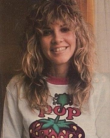 Nostalgia on Instagram: “Stevie Nicks, 1977.” Stevie Nicks Hair, High School Love, Stevie Nicks Style, Stephanie Lynn, School Love, Stevie Nicks Fleetwood Mac, Stunning Hairstyles, Alyssa Milano, Shag Haircut