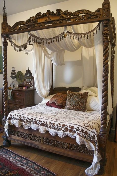 Small Bedroom Ideas For Couples, Canopy Bed Frame, Wood Bed Design, Closet Design Layout, Bedroom Bed Design, Couple Bedroom, Dreamy Room, Canopy Bed, Carving Designs