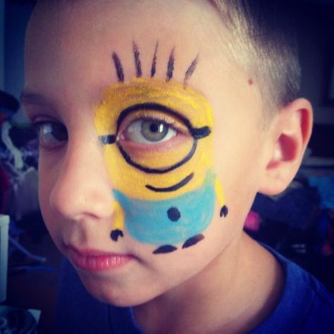 17 Creative Face Painting Ideas for Halloween and Birthdays Face Painting Ideas For Halloween, Minion Face Paint, Creative Face Painting, Painting Ideas For Halloween, Disney Face Painting, Easter Face Paint, Easy Face Painting Designs, Minion Face, Face Painting Ideas