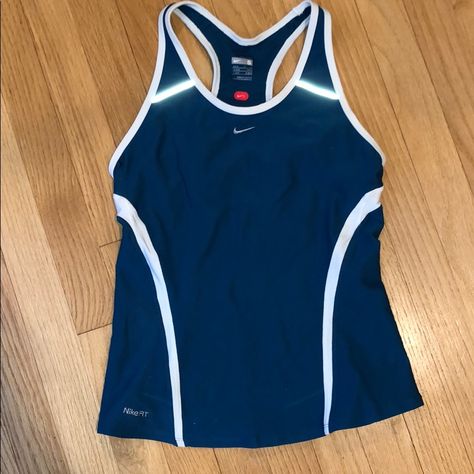 Vintage Nike Tank Top, Nike Tennis Outfits, Tennis Fits, Sport Fits, Tennis Pictures, Tennis Outfits, Tennis Tank Tops, Tops Nike, Athletic Clothes