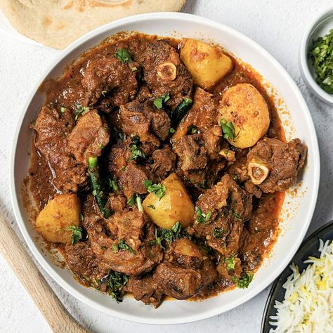 Aloo Gosht, Thick Stew, Desi Khana, Pakistani Recipes, Jeera Rice, Full Fat Yogurt, Cucumber Tomato Salad, Goat Meat, Pakistani Food