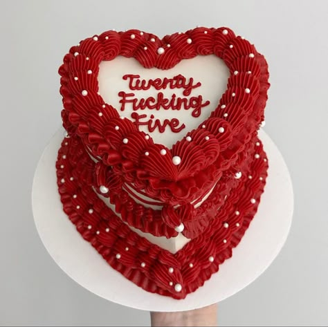 Small heart shaped cake with white frosting and red piping with pearl accents 25th Birthday Cake Heart, 25 Heart Cake, Heart Shaped Red Velvet Cake, Small Bday Cake, Cake 25th Birthday, Red Vintage Cake, Vintage Cake Birthday, 25 Birthday Cake, Red Heart Cake