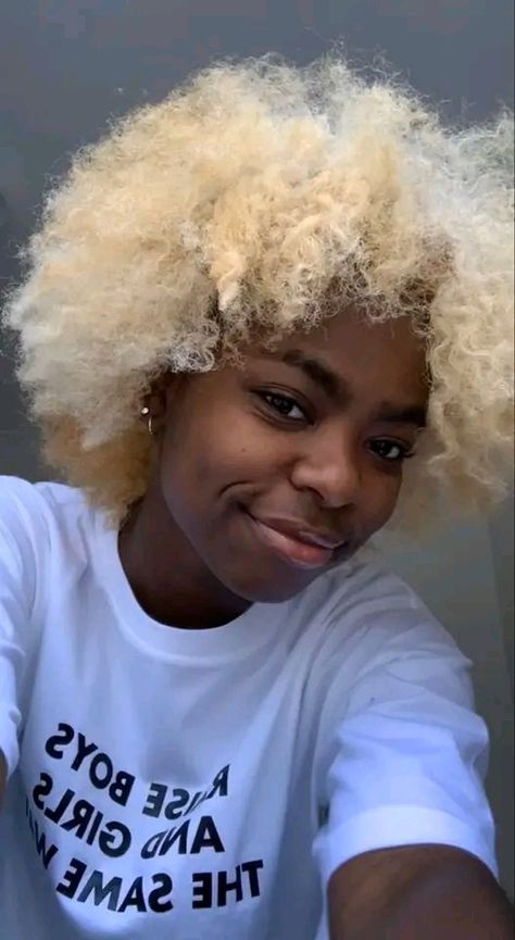 Dyed Afro, Type 4c Hairstyles, Short Dyed Hair, Blonde Afro, Blonde Natural Hair, Short Afro Hairstyles, Blonde Natural, Short Hair Pixie Cuts, Dyed Hair Inspiration