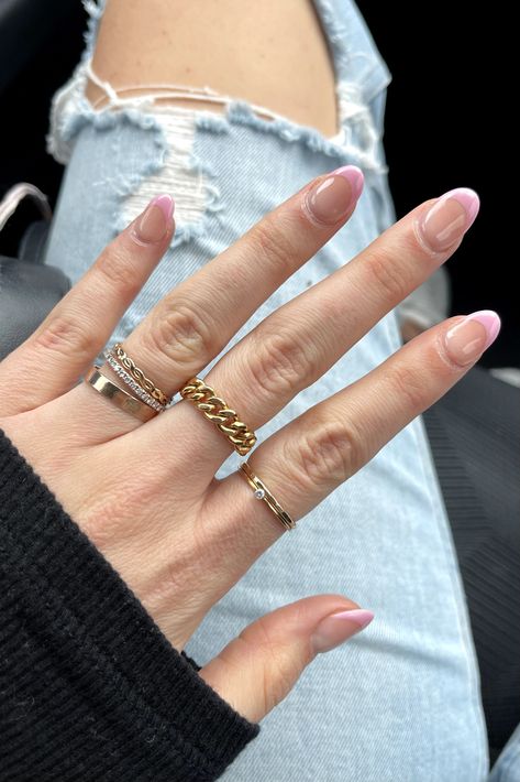 Stacking Gold And Silver Rings, Left Hand Ring Stack, Ring Stack Both Hands, Gold Ring Placement, Ring Accessories Style, Gold Ring Inspo Aesthetic, Gold Ring Stacks For Women, How To Style Gold Rings, Rings Wearing Ideas