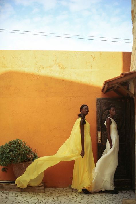 Sophie Zinga Wow Photo, Classy Fashion, Foto Art, Yellow Aesthetic, Shoot Inspiration, Photography Inspo, Black Is Beautiful, Editorial Photography, African Fashion