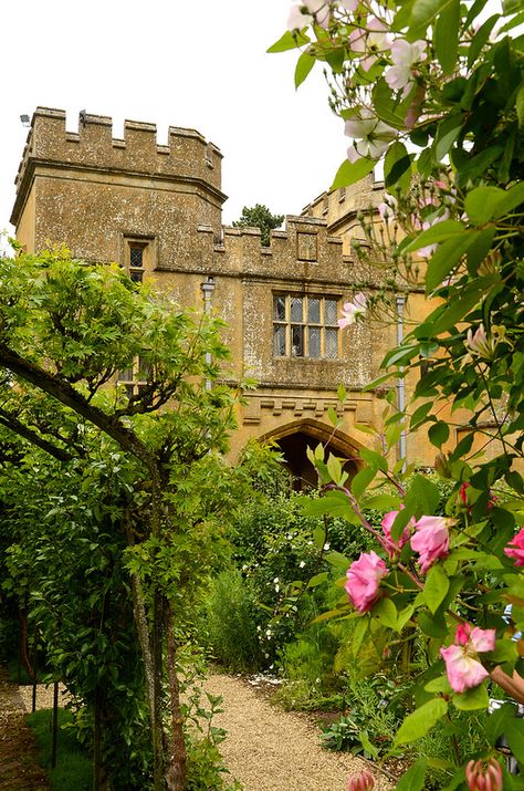 Sudeley Castle, Winchcombe, Gloucestershire, England Romantic Medieval, Gloucestershire England, Castle Gardens, Castle Ruins, Beautiful Castles, English Countryside, The Castle, Manor House, 15th Century