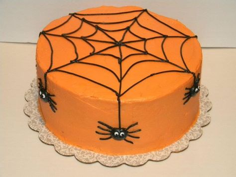 Spider Web cake Easy Holiday Cakes, Carrot Cake Recipe From Scratch, Spider Web Cake, Pasteles Halloween, Spider Cake, Orange Frosting, Cake And Cupcakes, Cake Recipes From Scratch, White Cake Mixes