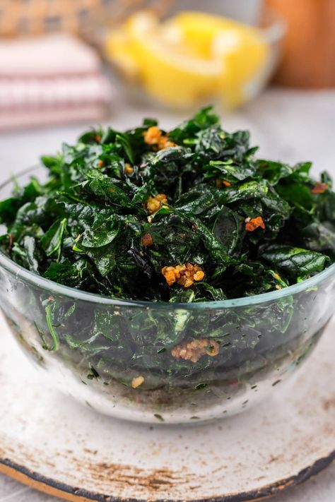 This crispy fried spinach recipe comes together quickly on the stovetop in 20 minutes or less with flavorful additions such as garlic and red pepper flakes. Crispy Spinach, Fried Spinach, Cooking Spinach, Spinach Recipe, Raw Spinach, Prosciutto Wrapped Asparagus, Garlic Fries, Kale Chips, Spinach Recipes