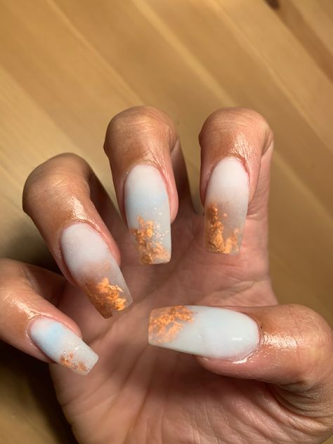 Copper And White Nails, Milky White And Neon Nails, Rose Gold Flake Nails, Rose Gold Foil Nails Designs, Milky White Fall Nails, Cloud Acrylic Nails, Rose Gold Foil Nails, Gold Foil Nails, Nails Rose Gold