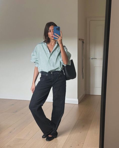 Marianne Smyth (@smythsisters) • Instagram photos and videos Le Duo, Classic Outfits, Wool Coat, Warm Weather, Casual Looks, Photo Sharing, Personal Style, Lookbook, Style Inspiration