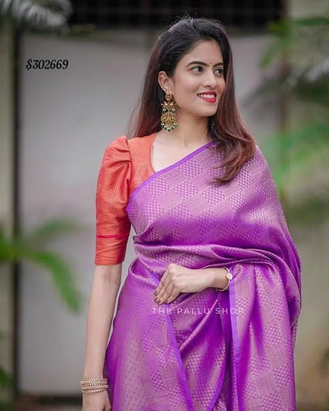 Cotton Blouse Design, Blouse Designs Catalogue, Purple Set, New Saree Blouse Designs, Latest Model Blouse Designs, Traditional Blouse Designs, Fashionable Saree Blouse Designs, Cutwork Blouse Designs, Wedding Blouse Designs